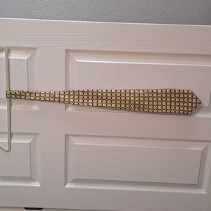 Pfizer Tie 7/8